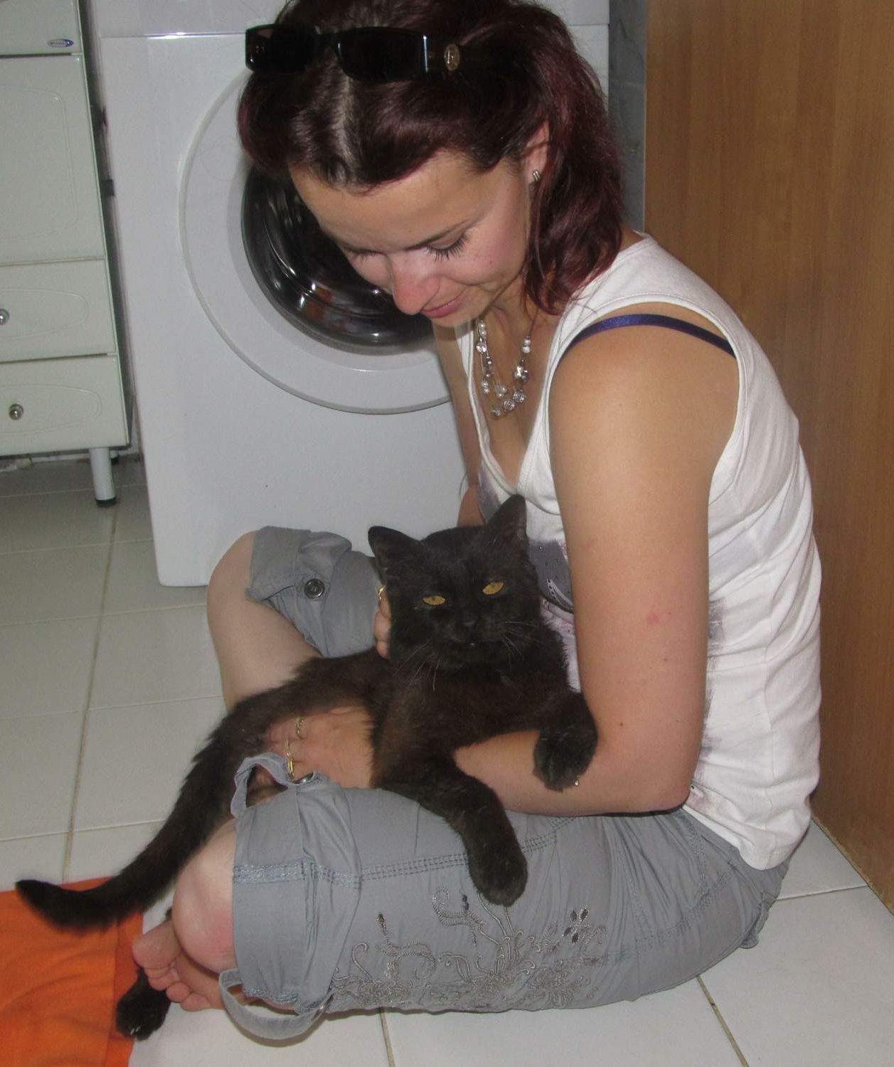 Súcit je na nič, je potreba pomáhať