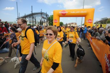 Procházka psíčkarov Stromovkou pre dobrú vec